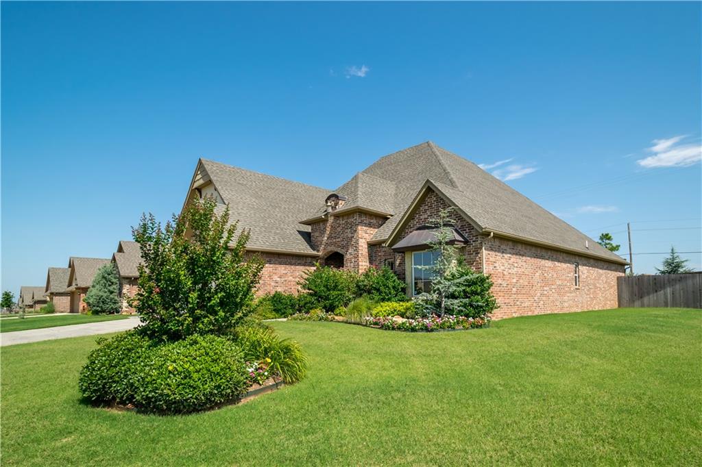 2817 SE 5th St, Moore, OK 73160 photo 3