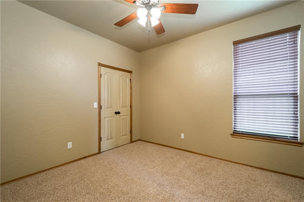 2817 SE 5th St, Moore, OK 73160 photo 22