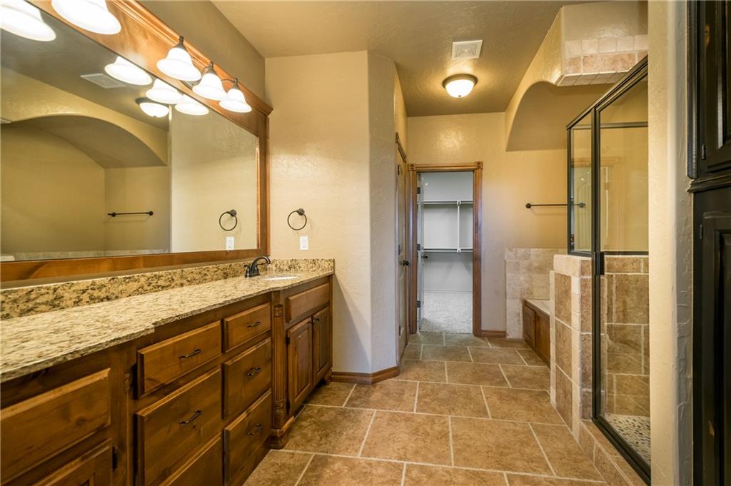2817 SE 5th St, Moore, OK 73160 photo 18