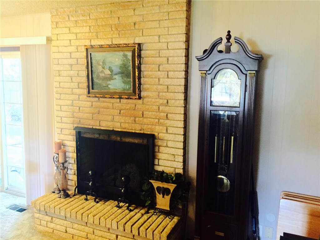 1302 E Bradley, Shawnee, OK 74804 photo 6