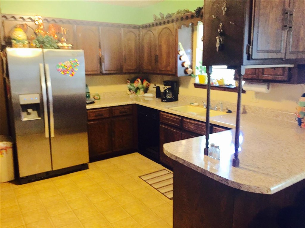 1302 E Bradley, Shawnee, OK 74804 photo 7