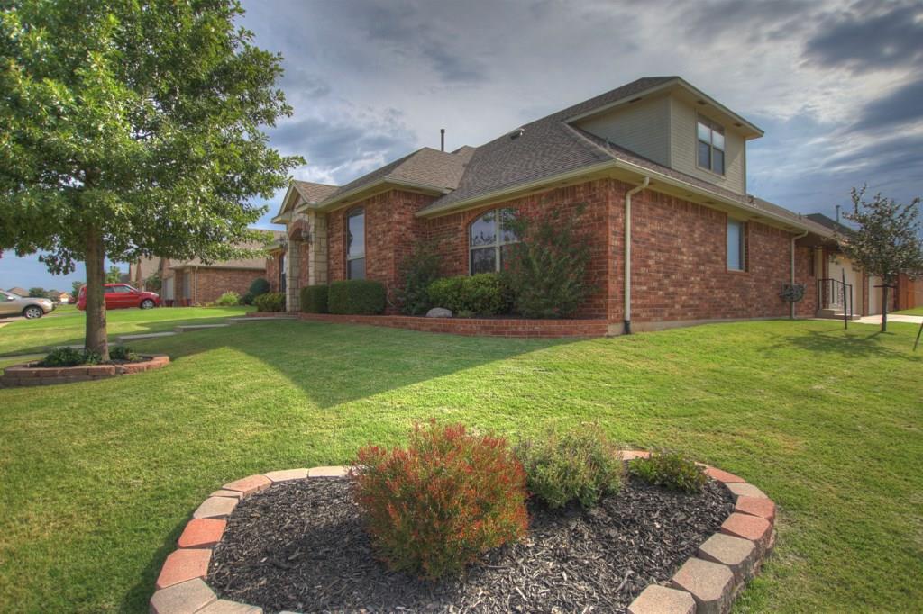 1124 Lanie Ln, Moore, OK 73160 photo 3