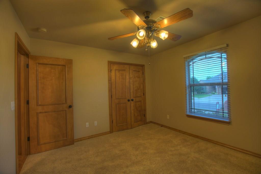 1124 Lanie Ln, Moore, OK 73160 photo 27