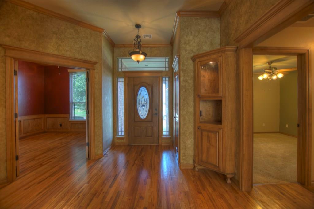 1124 Lanie Ln, Moore, OK 73160 photo 11