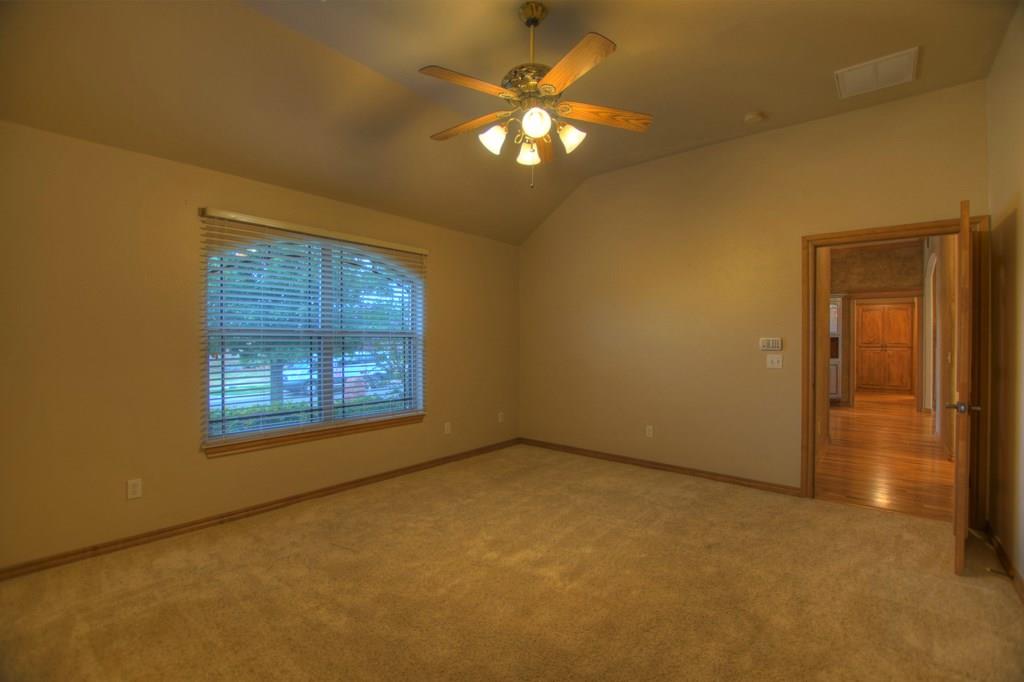 1124 Lanie Ln, Moore, OK 73160 photo 31