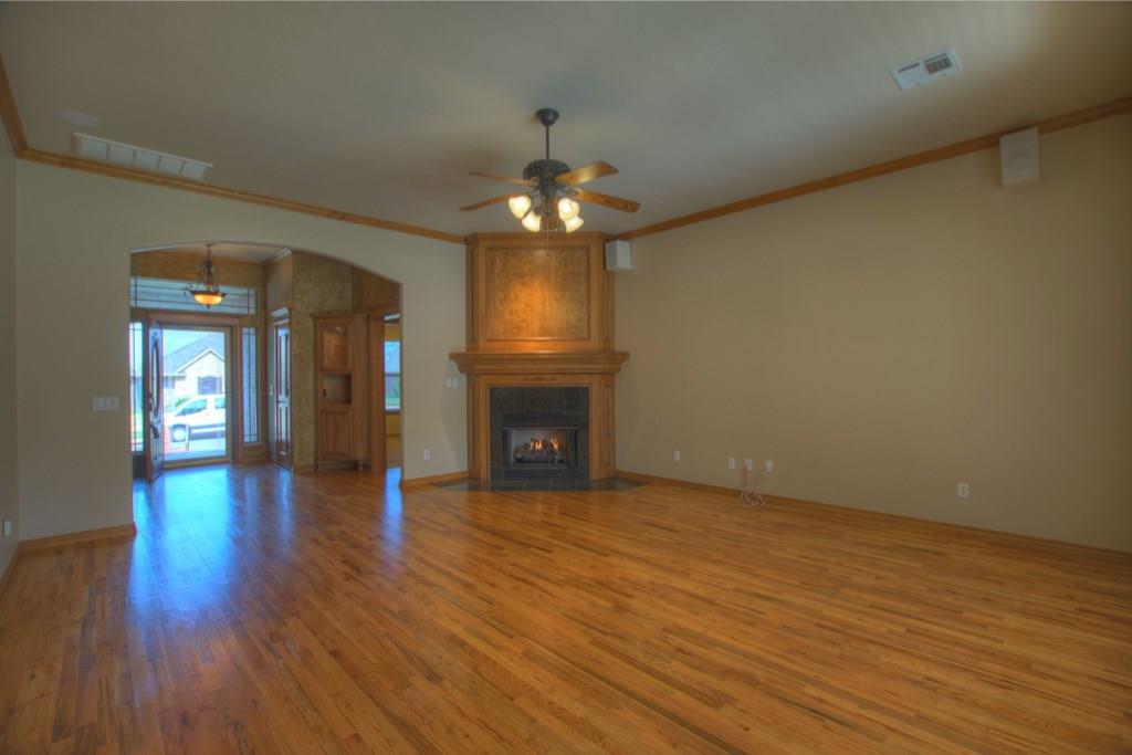 1124 Lanie Ln, Moore, OK 73160 photo 14