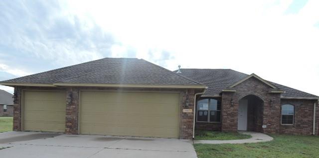 1604 Camelot St, Tuttle, OK 73089 photo 1