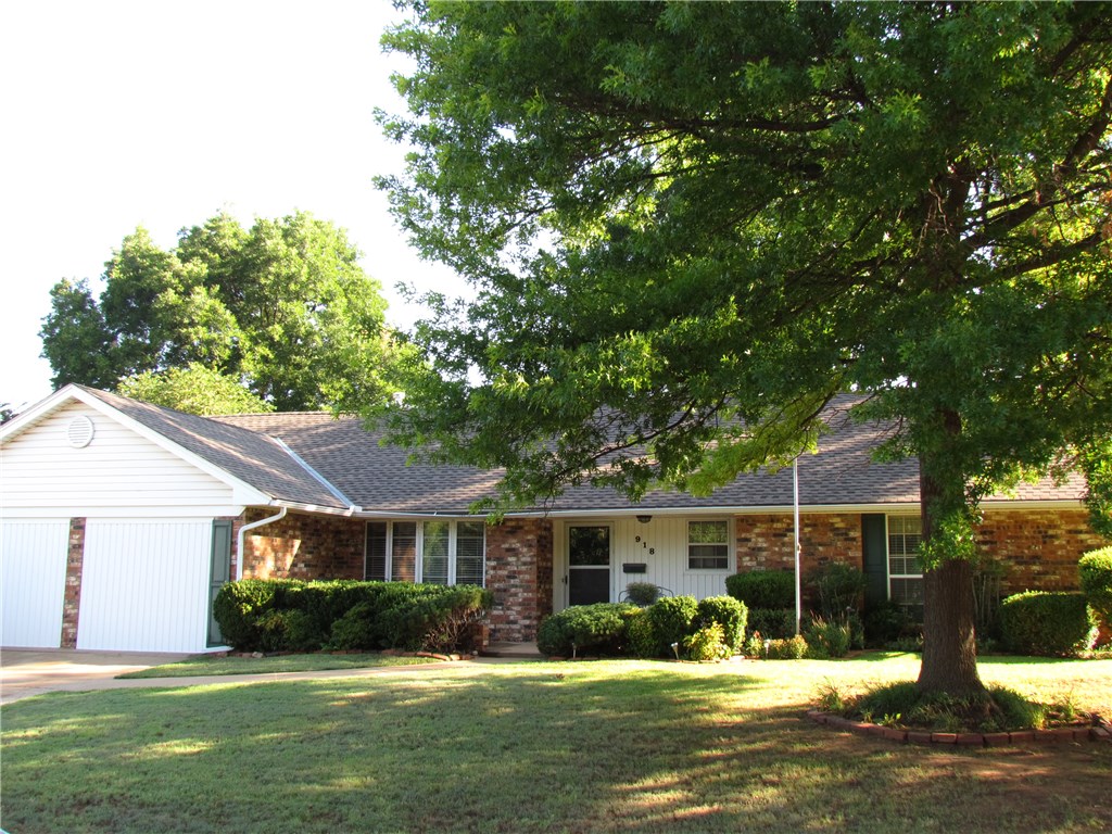 918 E Mockingbird, Guthrie, OK 73044 photo 1
