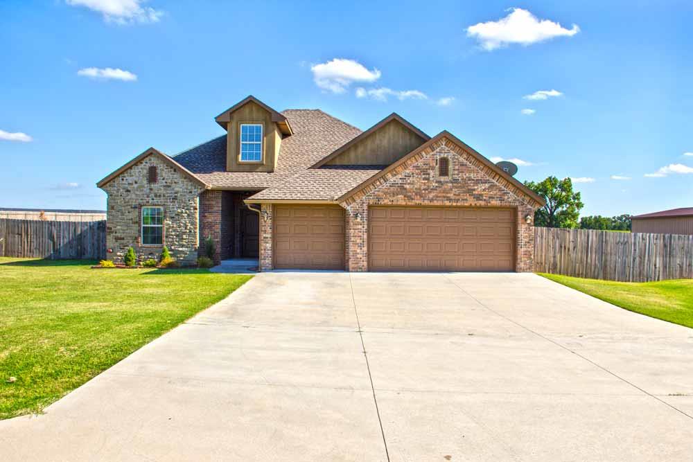 1108 Ella, Tuttle, OK 73089 photo 1