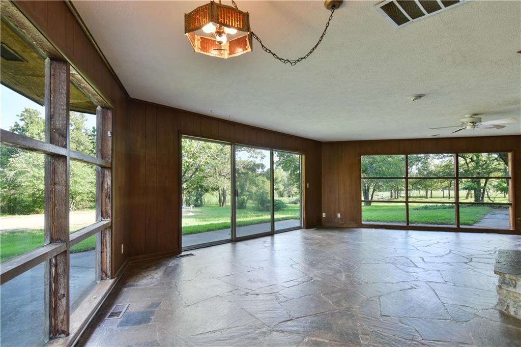 7935 E Post Oak Rd, Noble, OK 73068 photo 7