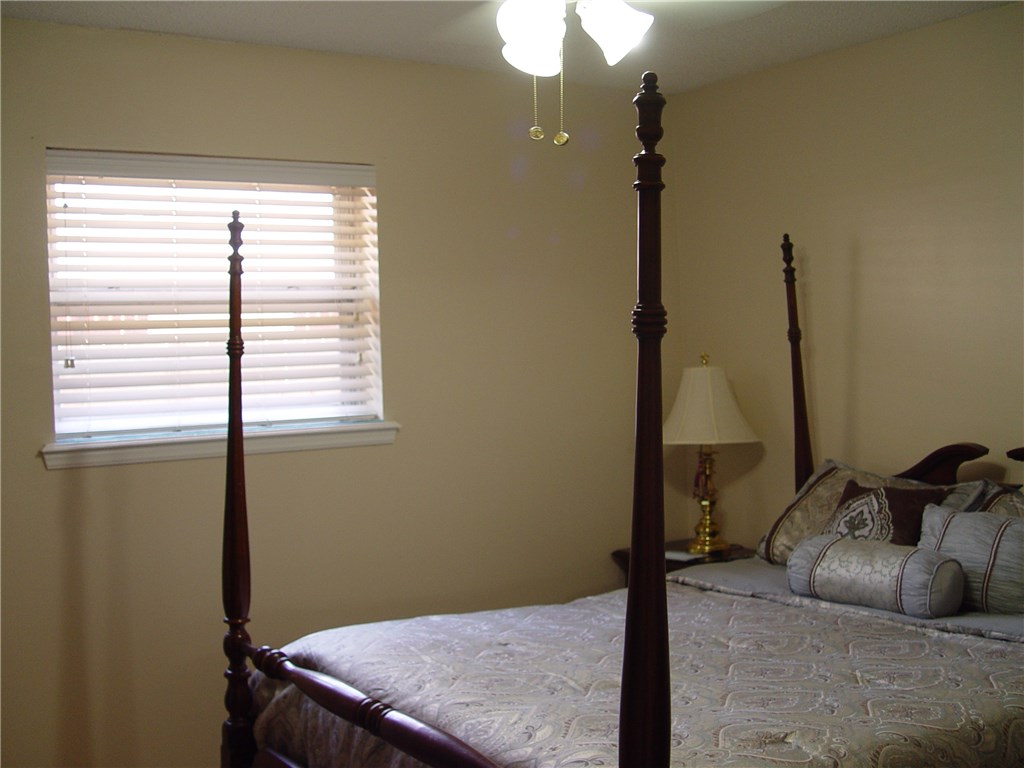 2104 Fox Ave, Moore, OK 73160 photo 7