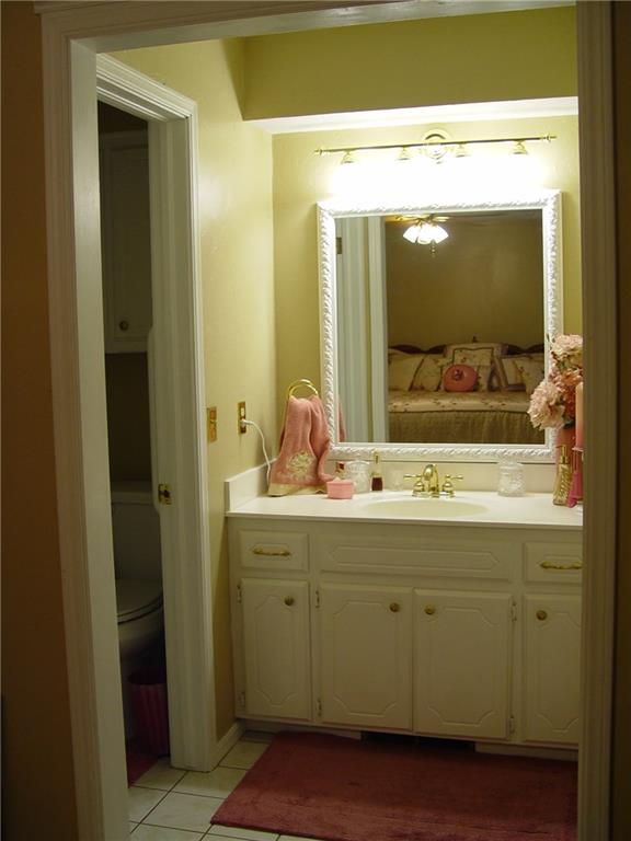 2104 Fox Ave, Moore, OK 73160 photo 3