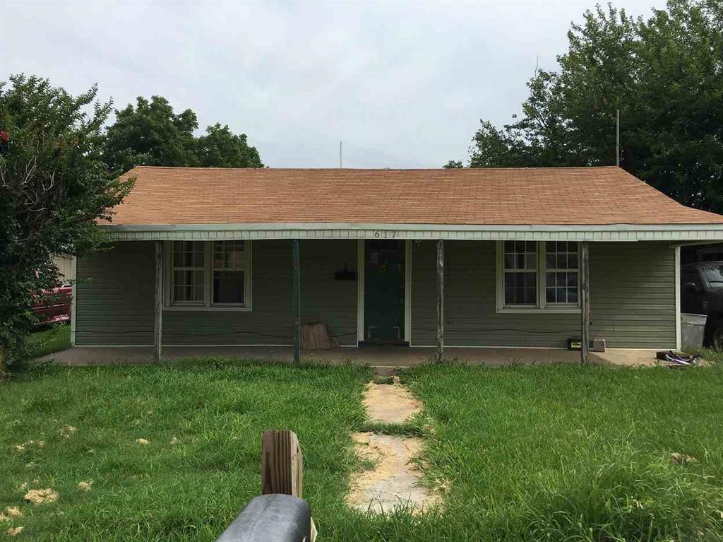 617 7th St, Elgin, OK 73538 photo 1