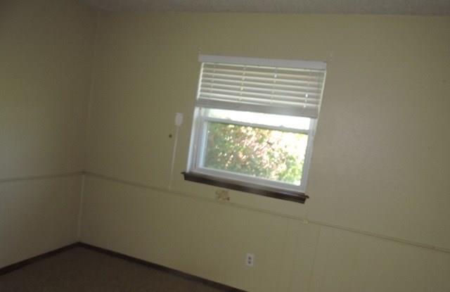 116 S Morgan Dr, Moore, OK 73160 photo 6