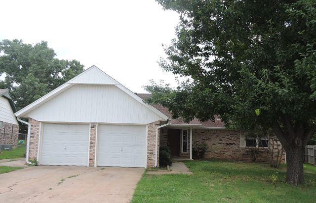 116 S Morgan Dr, Moore, OK 73160 photo 1