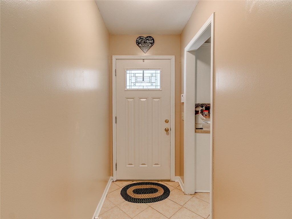 109 Eberle Dr, Moore, OK 73160 photo 7