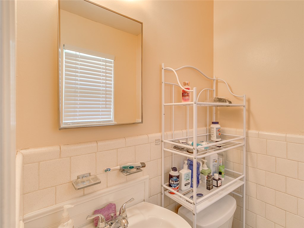 109 Eberle Dr, Moore, OK 73160 photo 28