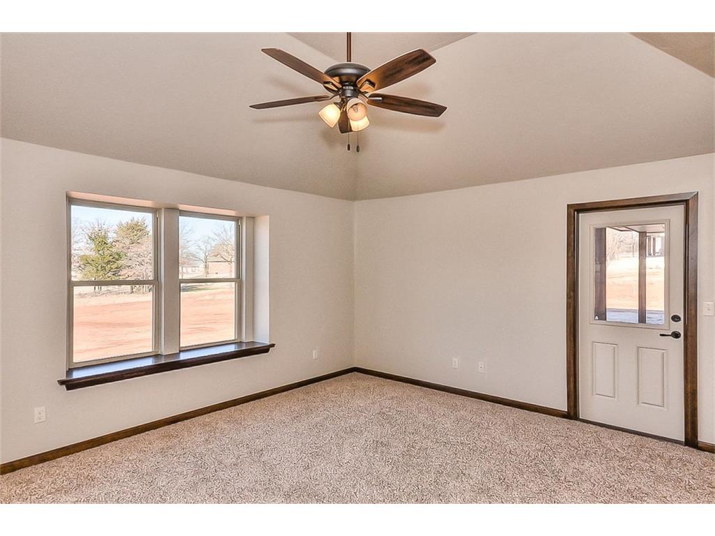 5701 Lost Deer Dr, Newalla, OK 74857 photo 22