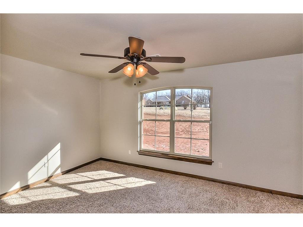 5701 Lost Deer Dr, Newalla, OK 74857 photo 29