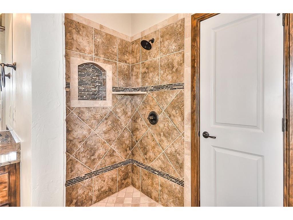 5701 Lost Deer Dr, Newalla, OK 74857 photo 27
