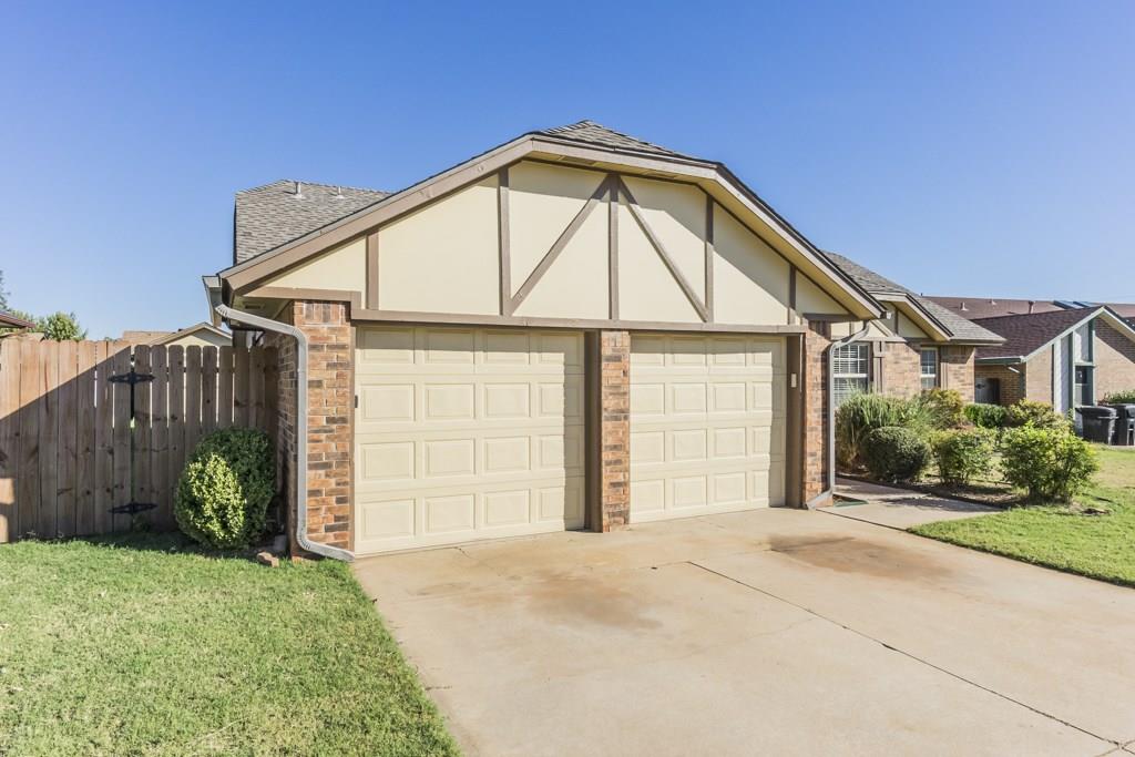 645 NE 16th St, Moore, OK 73160 photo 3