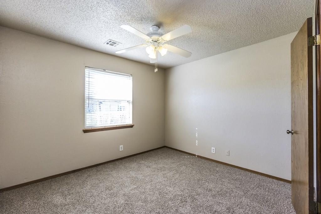 645 NE 16th St, Moore, OK 73160 photo 23