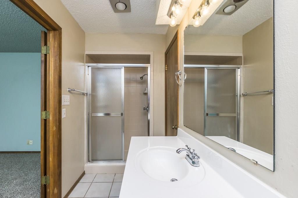 645 NE 16th St, Moore, OK 73160 photo 21