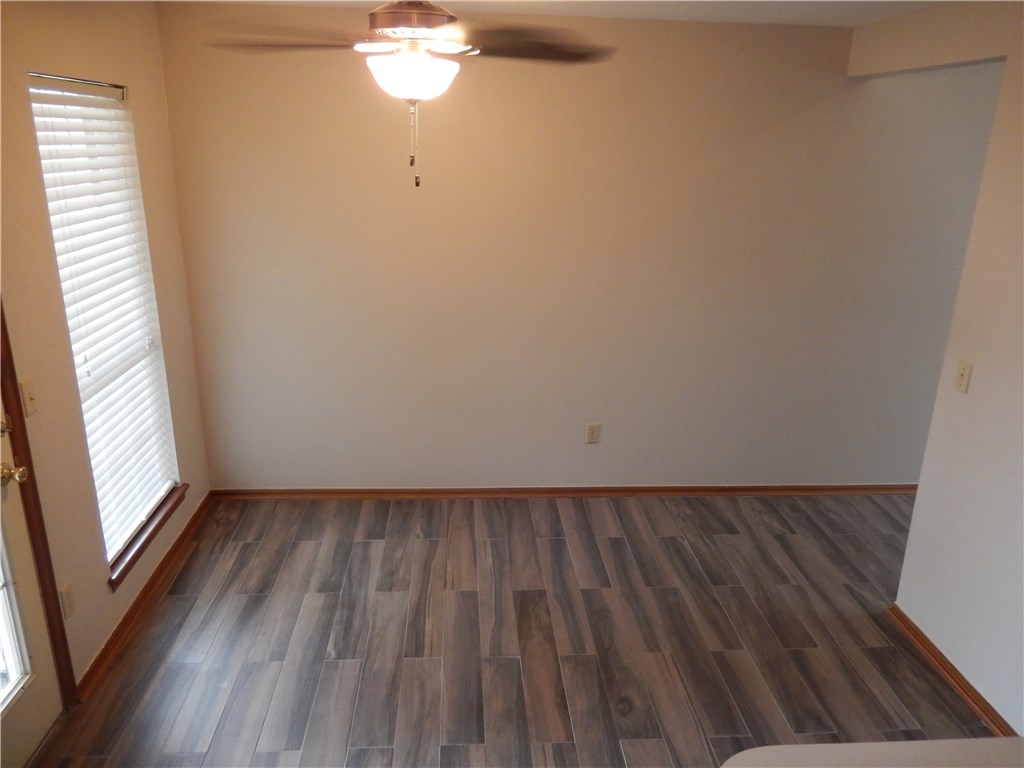 1510 Westmore Dr, Moore, OK 73170 photo 11