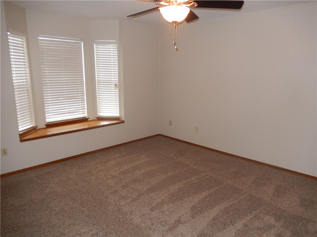 1510 Westmore Dr, Moore, OK 73170 photo 5