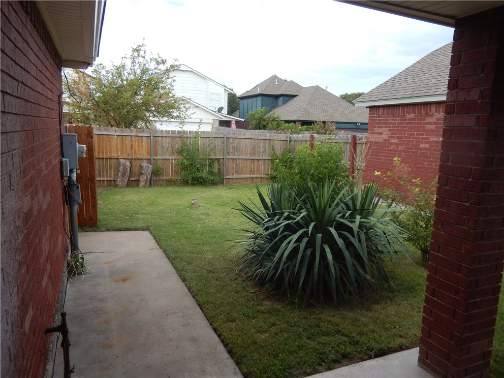 1510 Westmore Dr, Moore, OK 73170 photo 18