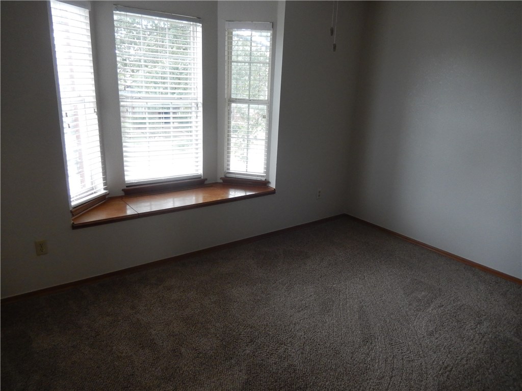 1510 Westmore Dr, Moore, OK 73170 photo 15