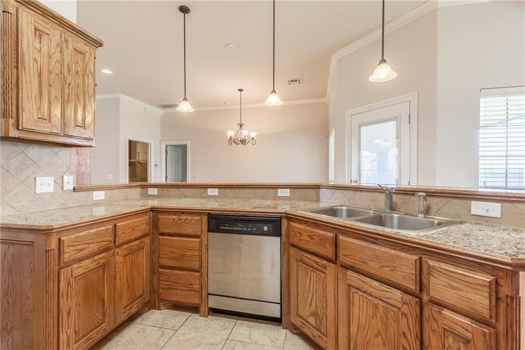 1409 NW 13th Pl, Moore, OK 73170 photo 17