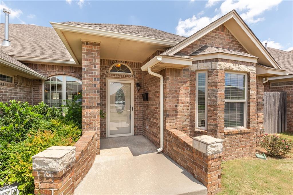 1409 NW 13th Pl, Moore, OK 73170 photo 4
