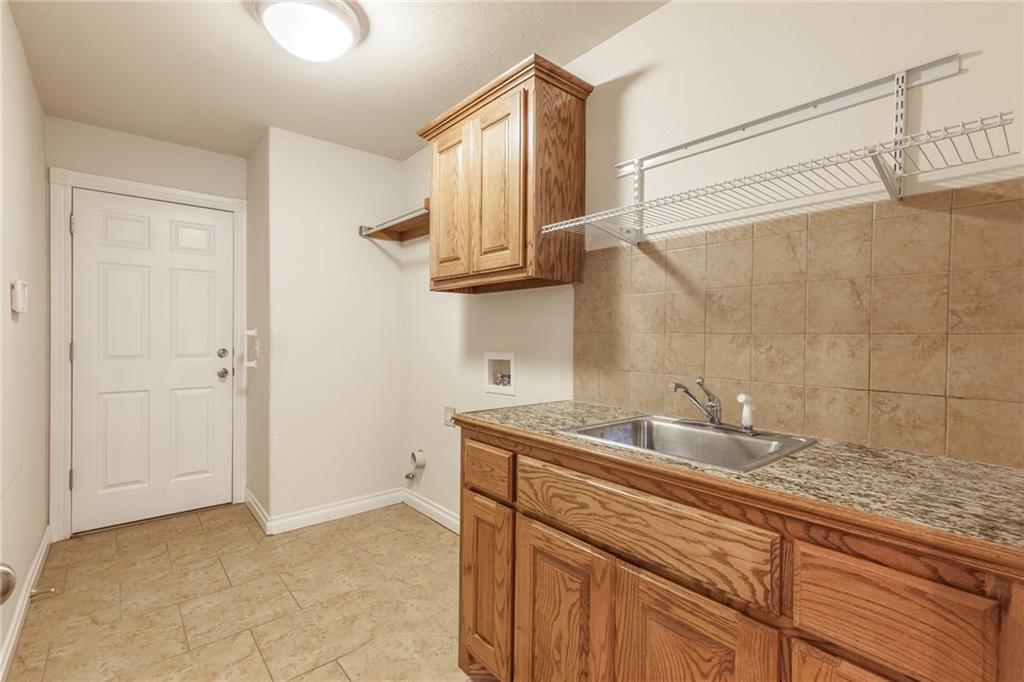 1409 NW 13th Pl, Moore, OK 73170 photo 20