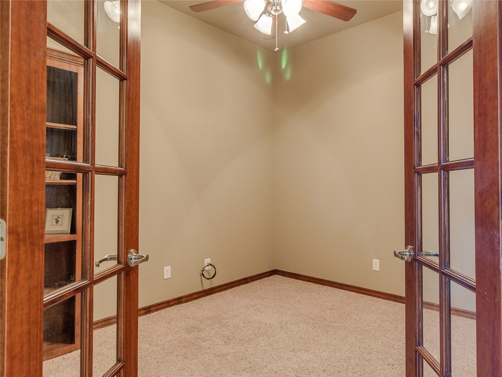 813 SE 6th St, Moore, OK 73160 photo 9