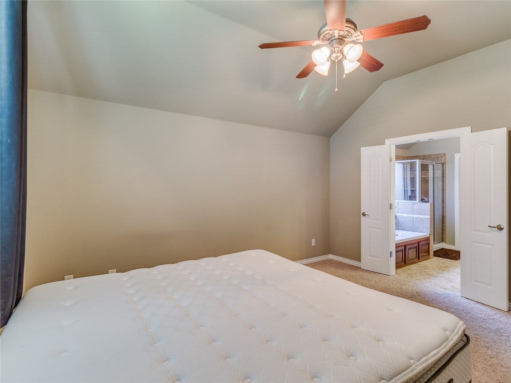 813 SE 6th St, Moore, OK 73160 photo 20