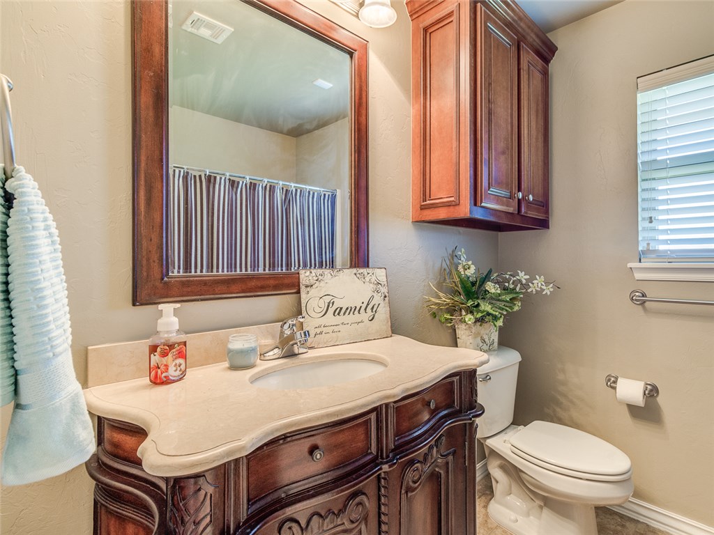 813 SE 6th St, Moore, OK 73160 photo 29