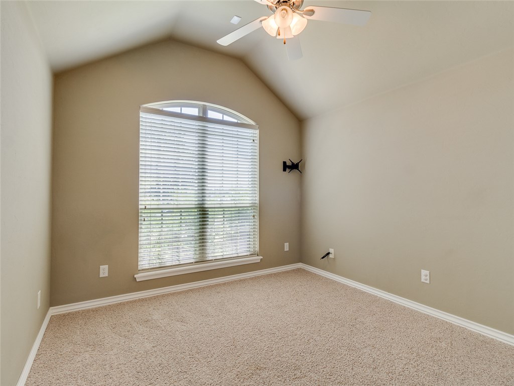 813 SE 6th St, Moore, OK 73160 photo 25