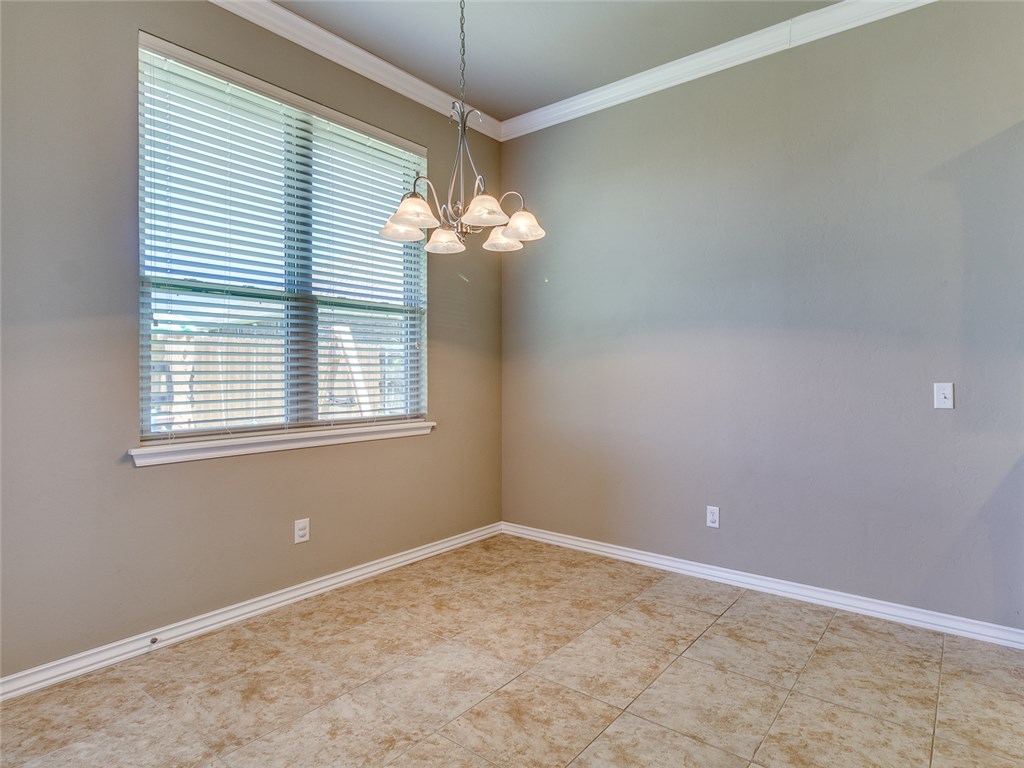 813 SE 6th St, Moore, OK 73160 photo 11