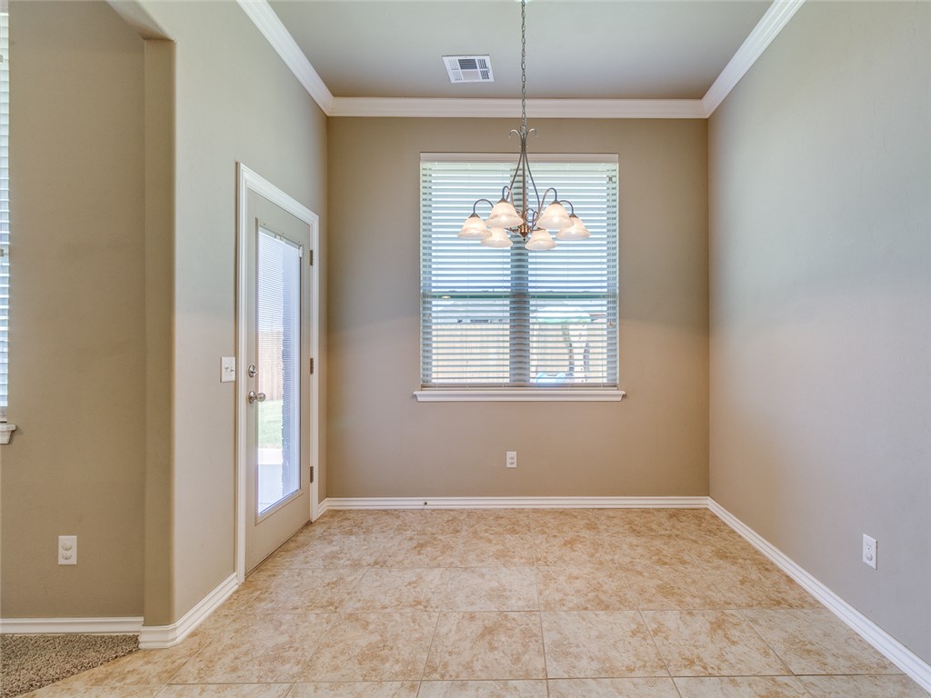 813 SE 6th St, Moore, OK 73160 photo 12