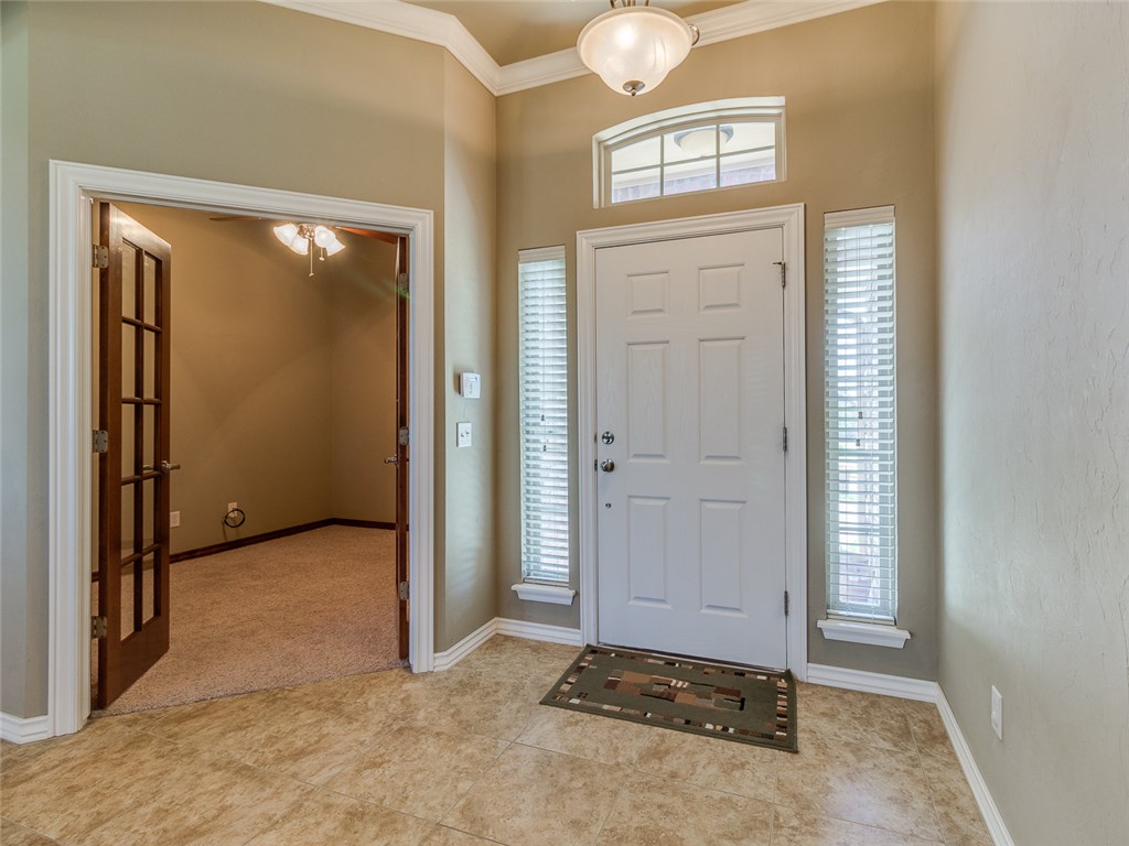 813 SE 6th St, Moore, OK 73160 photo 5