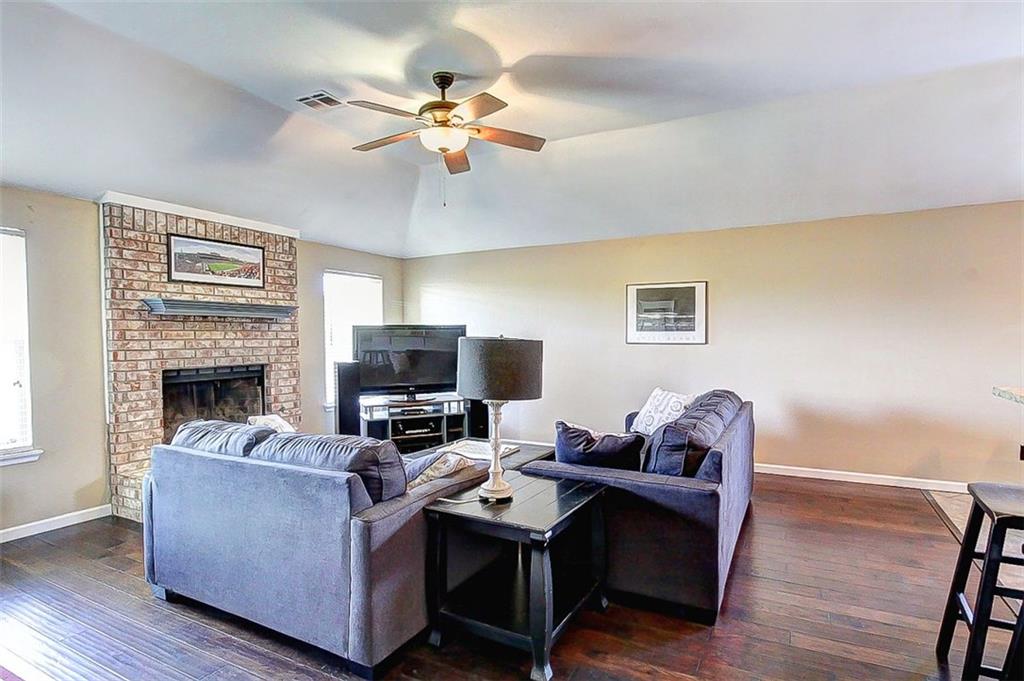 904 Old Mill Rd, Moore, OK 73160 photo 12