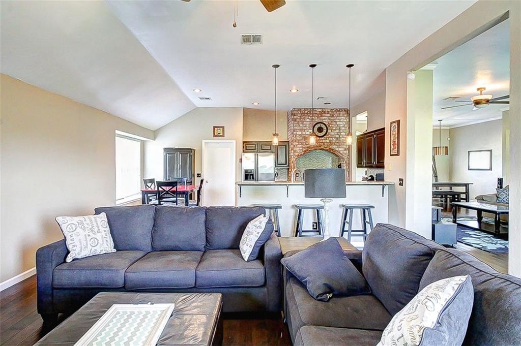 904 Old Mill Rd, Moore, OK 73160 photo 13