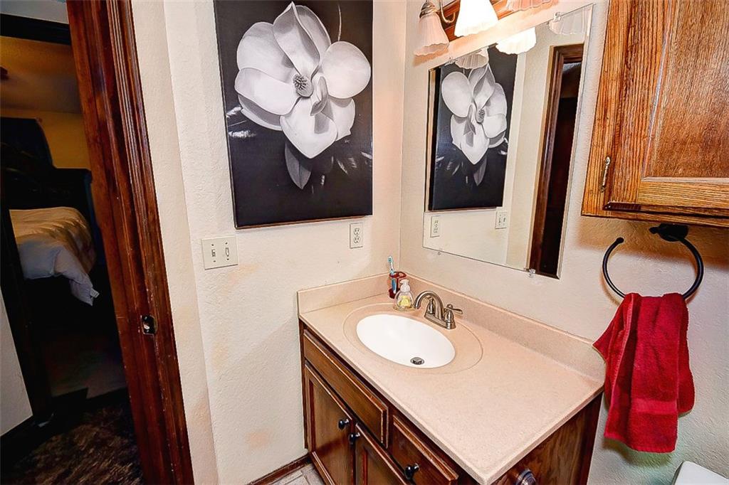 2106 Briarcliff Dr, Moore, OK 73170 photo 21