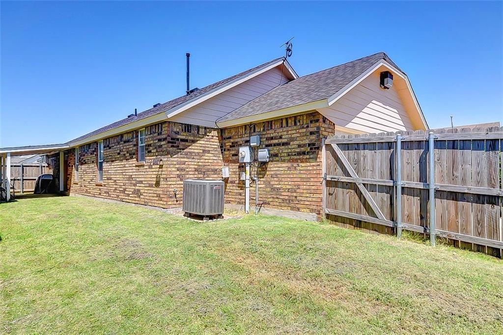 2106 Briarcliff Dr, Moore, OK 73170 photo 25
