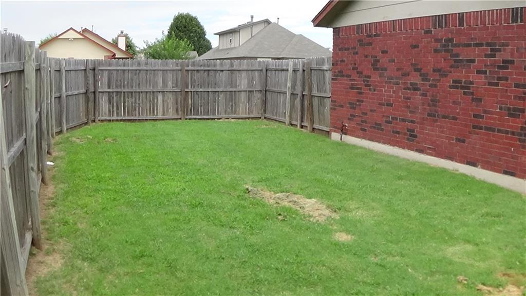 1616 Westmore Dr, Moore, OK 73170 photo 10