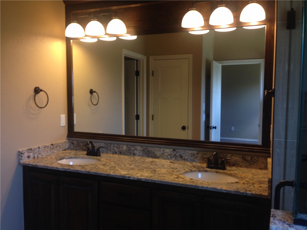 1323 Ladera Cir, Moore, OK 73160 photo 13