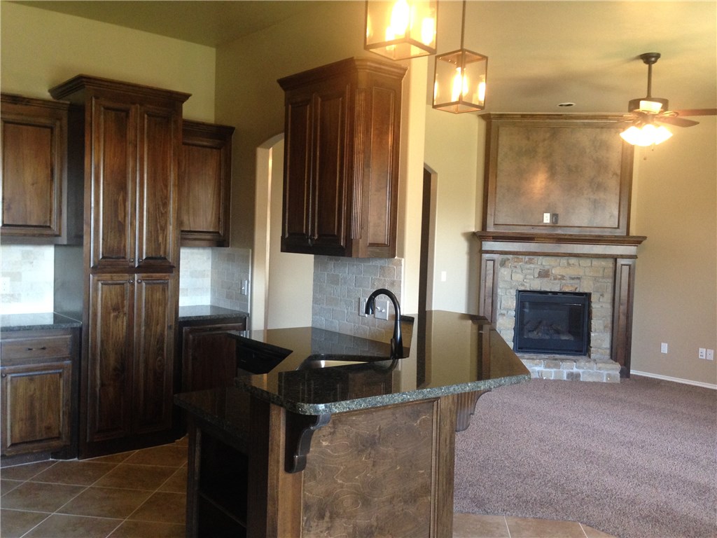 1323 Ladera Cir, Moore, OK 73160 photo 6