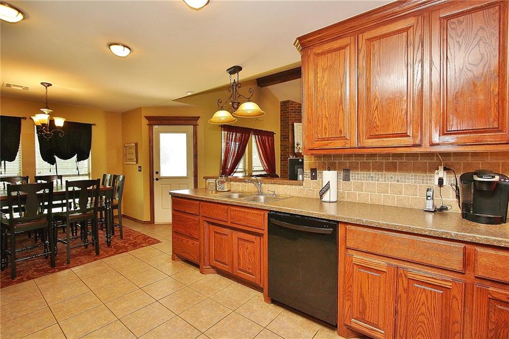 2402 County Road 1197, Tuttle, OK 73089 photo 9