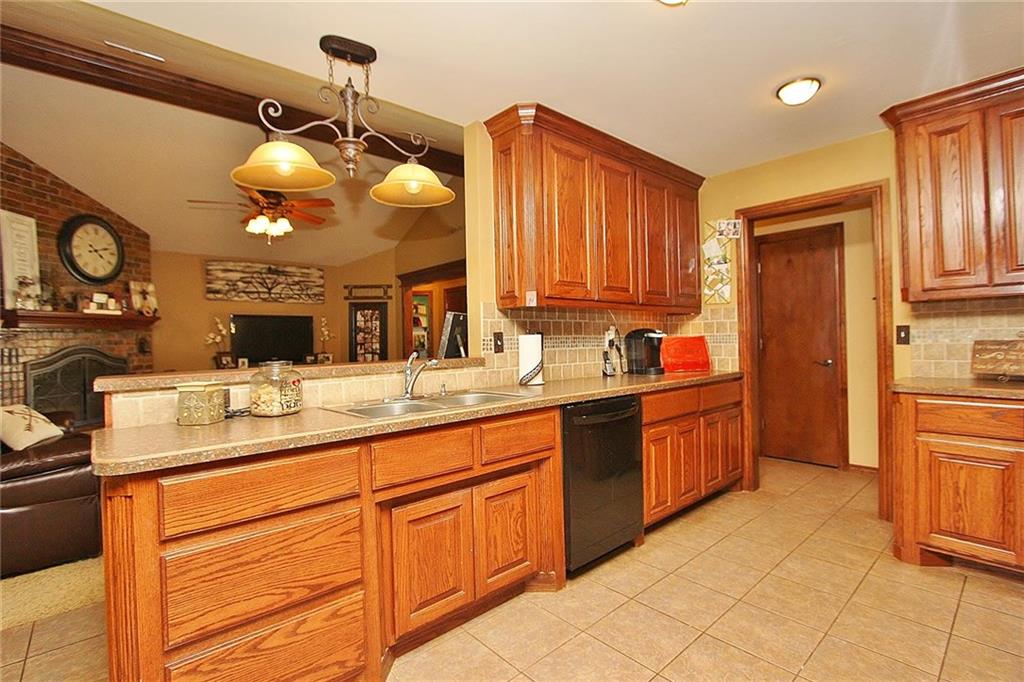 2402 County Road 1197, Tuttle, OK 73089 photo 12